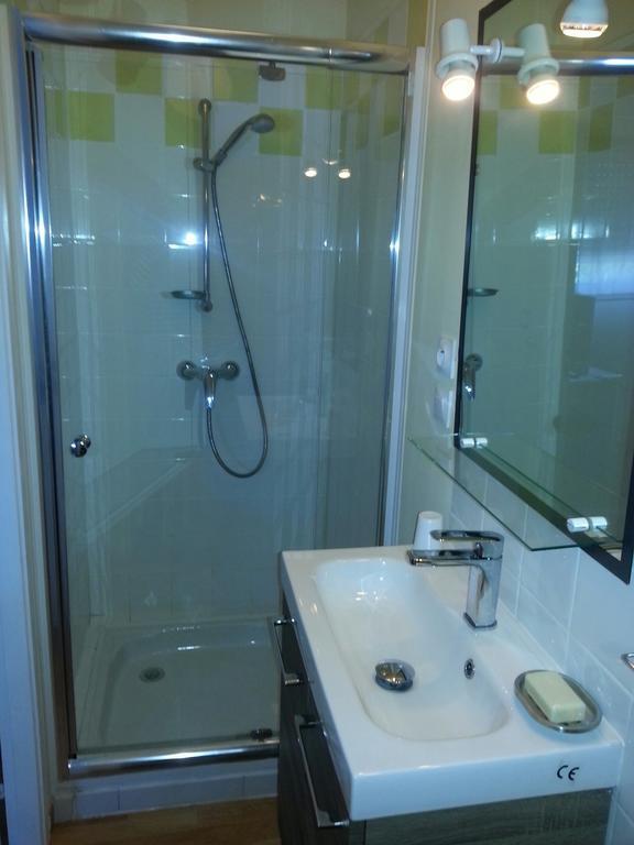 B&B La Difference Lagord Εξωτερικό φωτογραφία